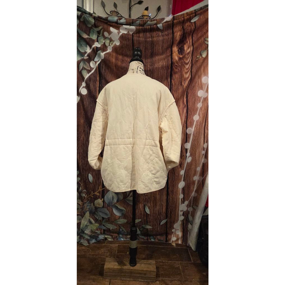 Quilted Jacket - Picture 4 of 5